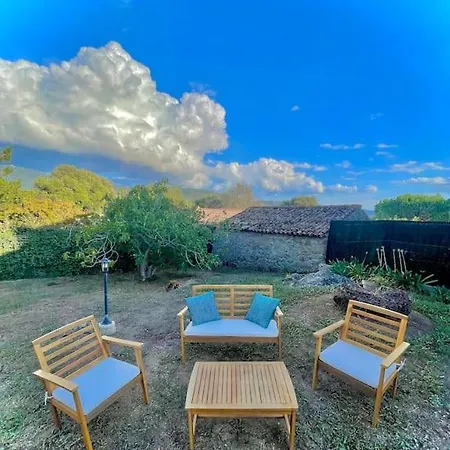 Premier Etage D'une Avec Jardin